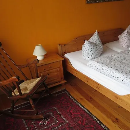 Dom wakacyjny Stylish Holiday Apartment By The Lake